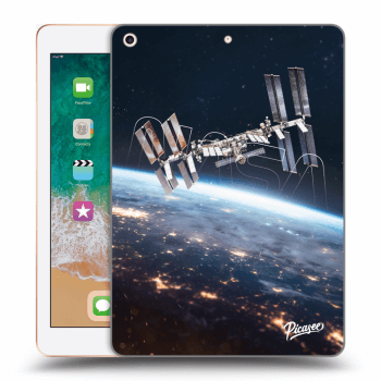 Picasee silikónový prehľadný obal pre Apple iPad 9.7" 2018 (6. gen) - Station